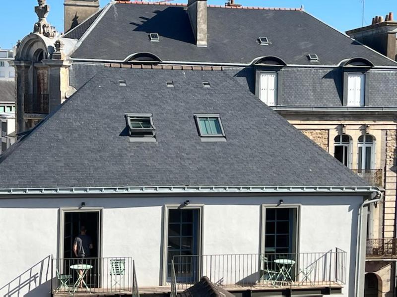 Au Coeur De Vannes - Vue Sur Les Remparts - 2 Ch Bagian luar foto